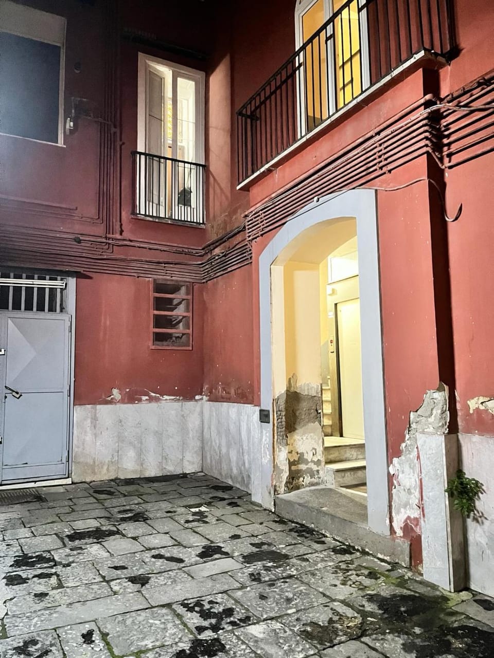 Facade/entrance