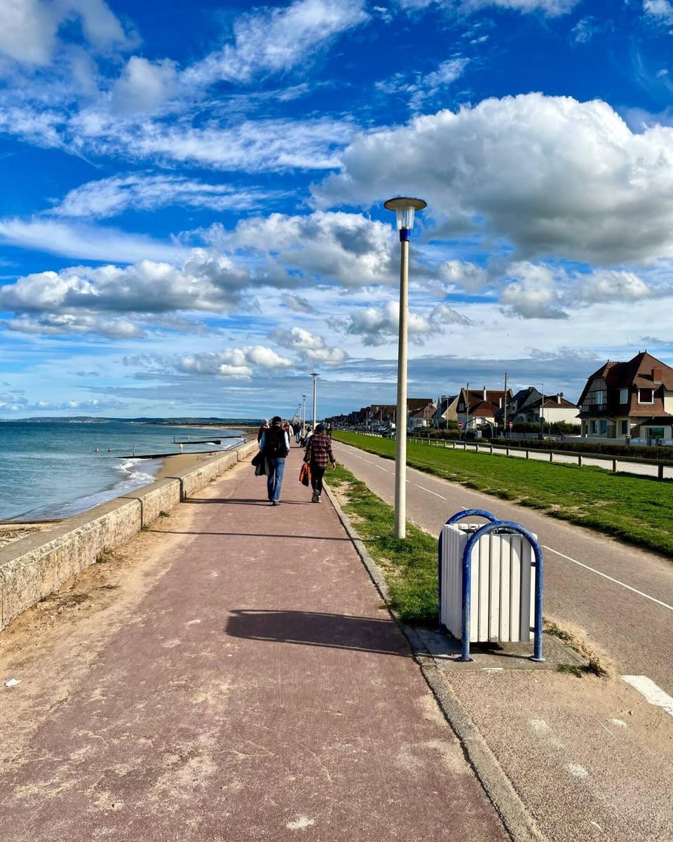 Appartement à 100 mètres de la plage Apartment in Normandy