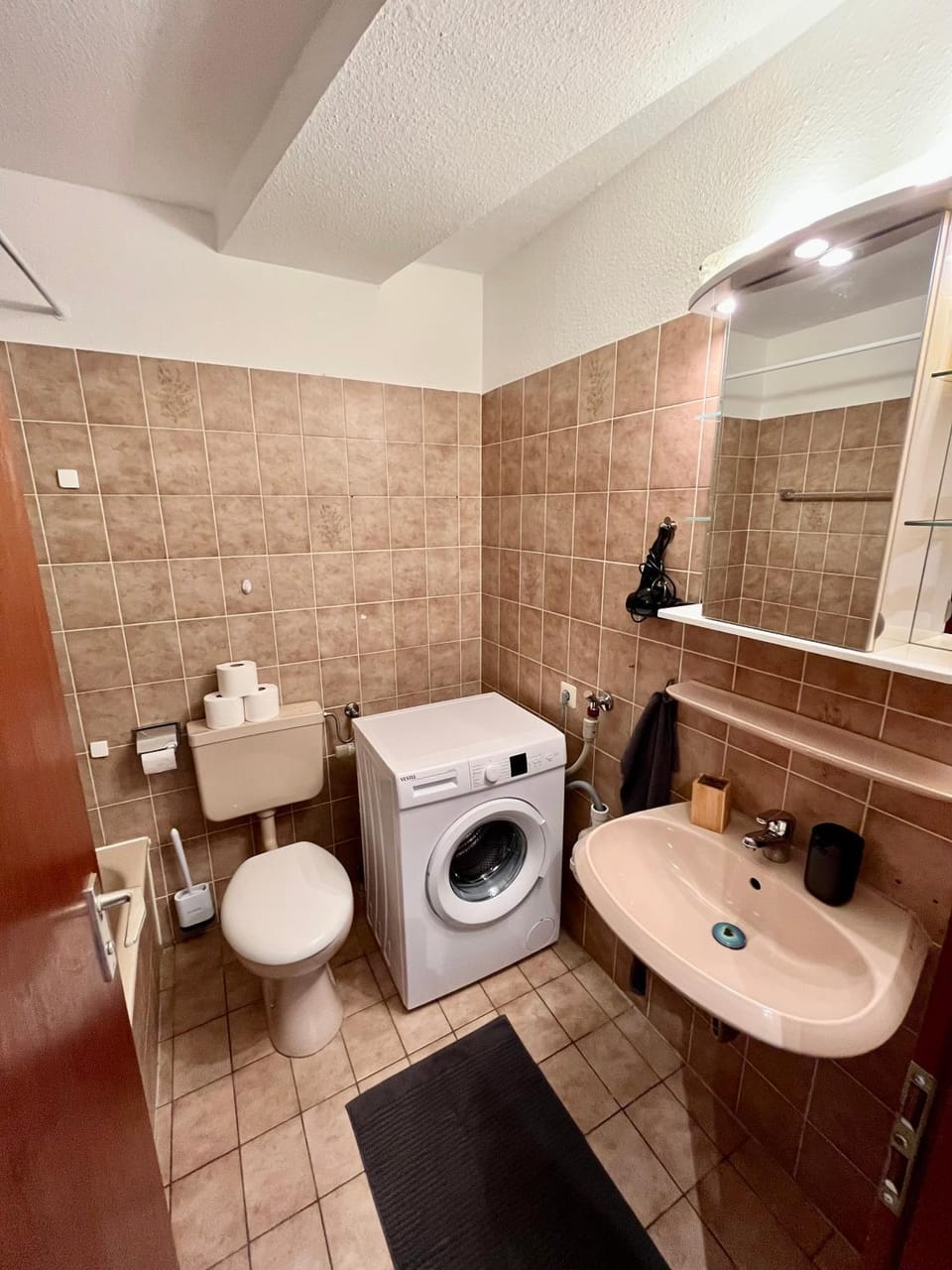 L5 Apartments - Ganze Wohnung, Küche, Bad, WLAN, Terrasse Apartment in Heilbronn