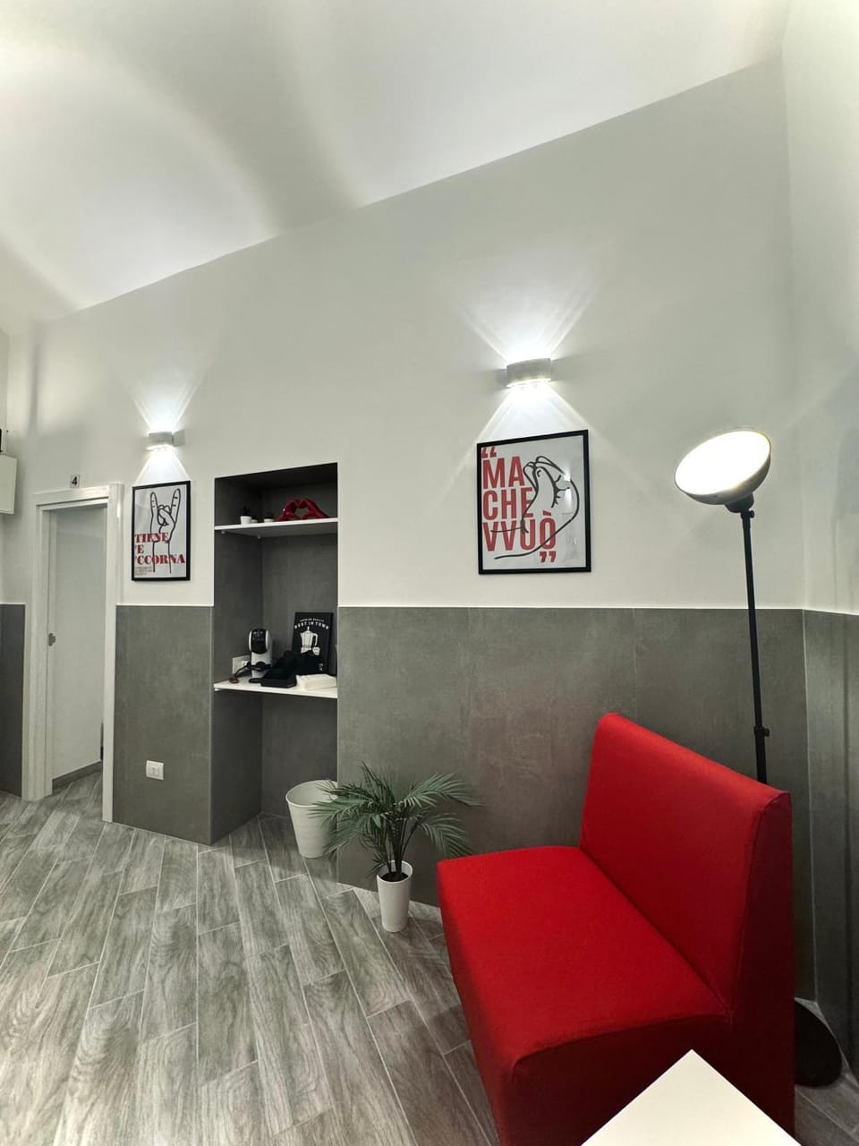 Living room, Seating area