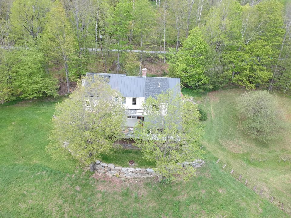 Mountain House House in Warren