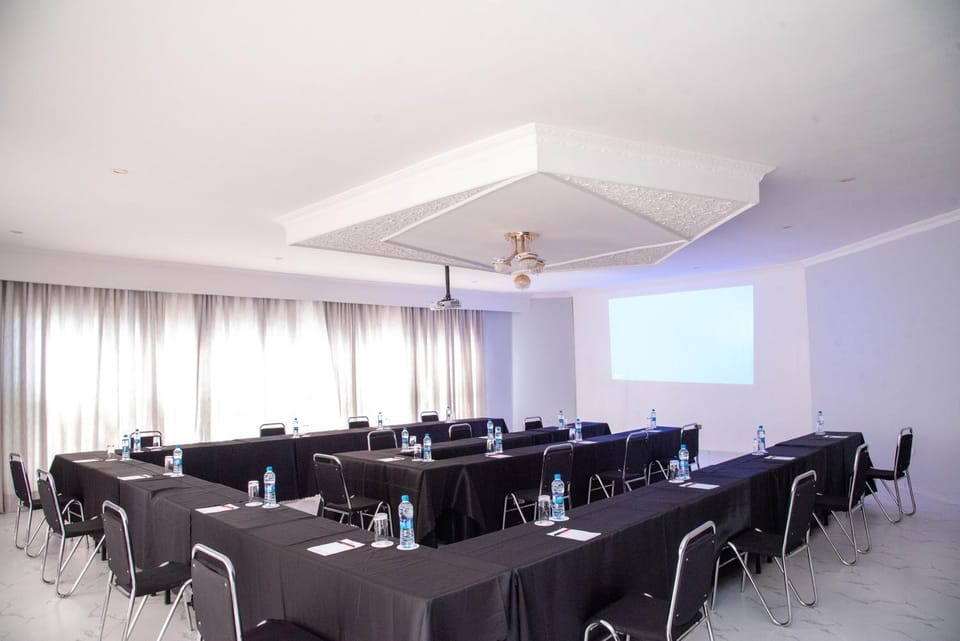 Meeting/conference room