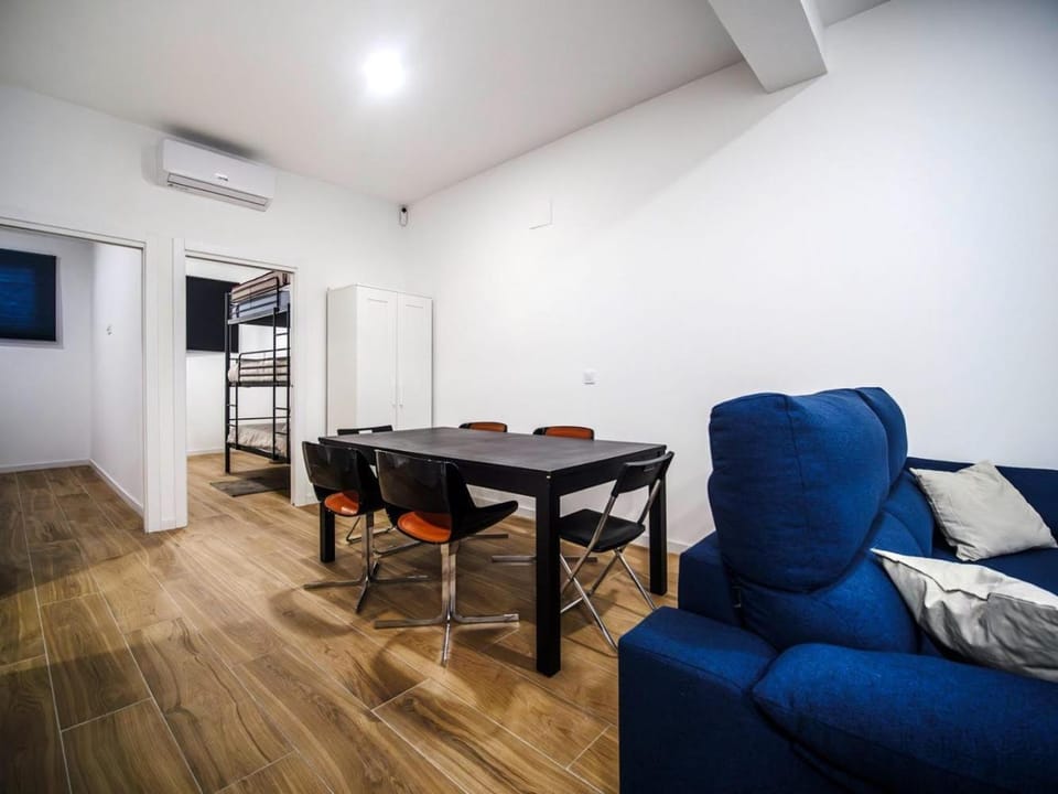 Living room, Seating area, Dining area, air conditioner