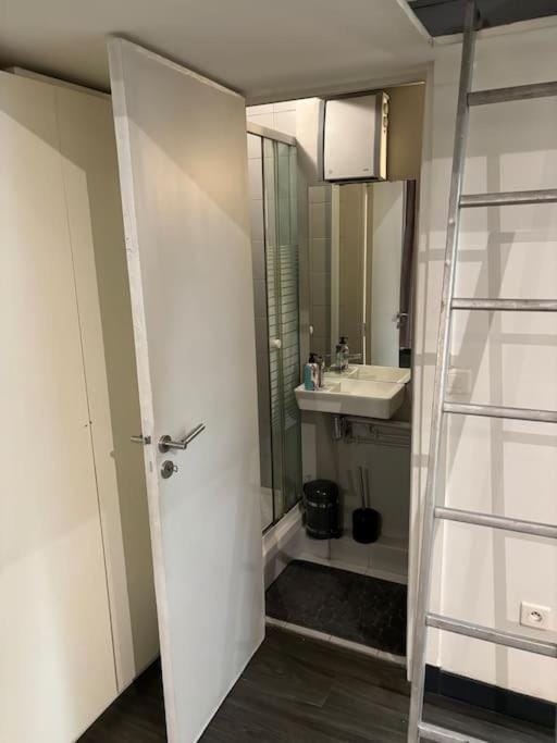 Studio Bastille Apartment in Paris