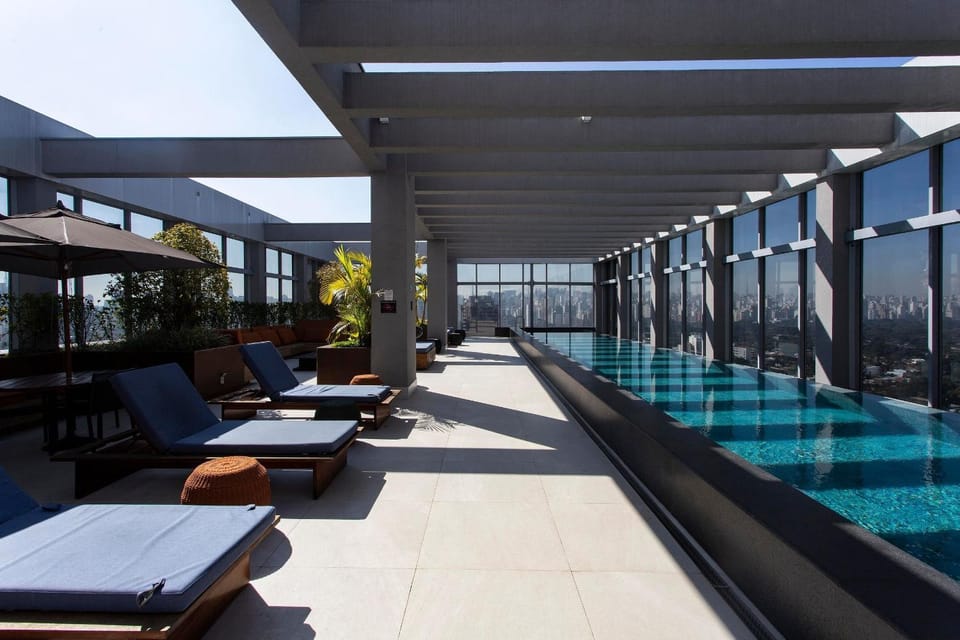 Pool view, Swimming pool, sunbed