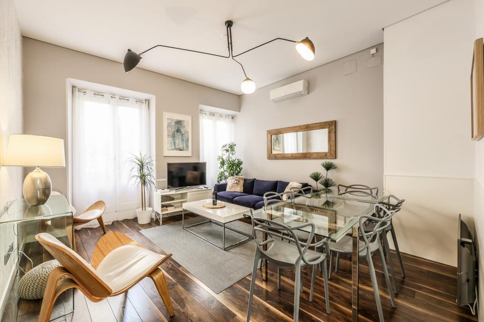 Luxury Apartment in Puerta del Sol Madrid Apartment in Centro