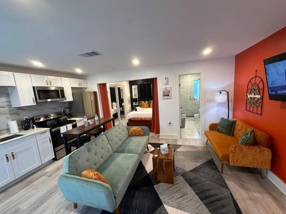 Luxury Suite in Dtw/Free Parking Apartment in Dallas