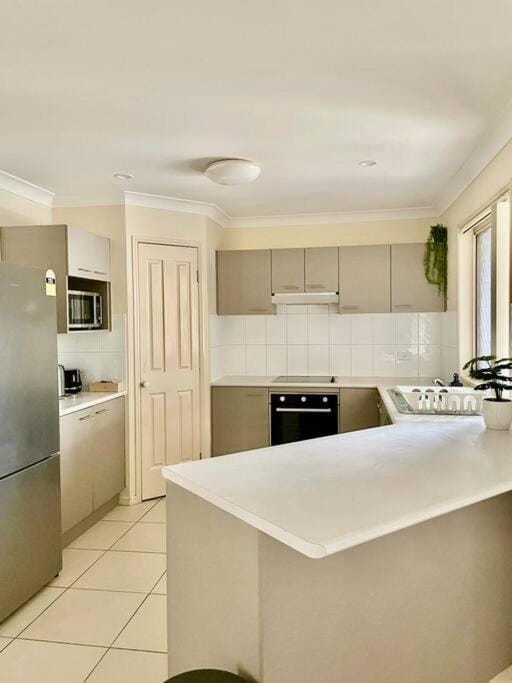dishwasher, minibar, pet friendly, stove, toaster