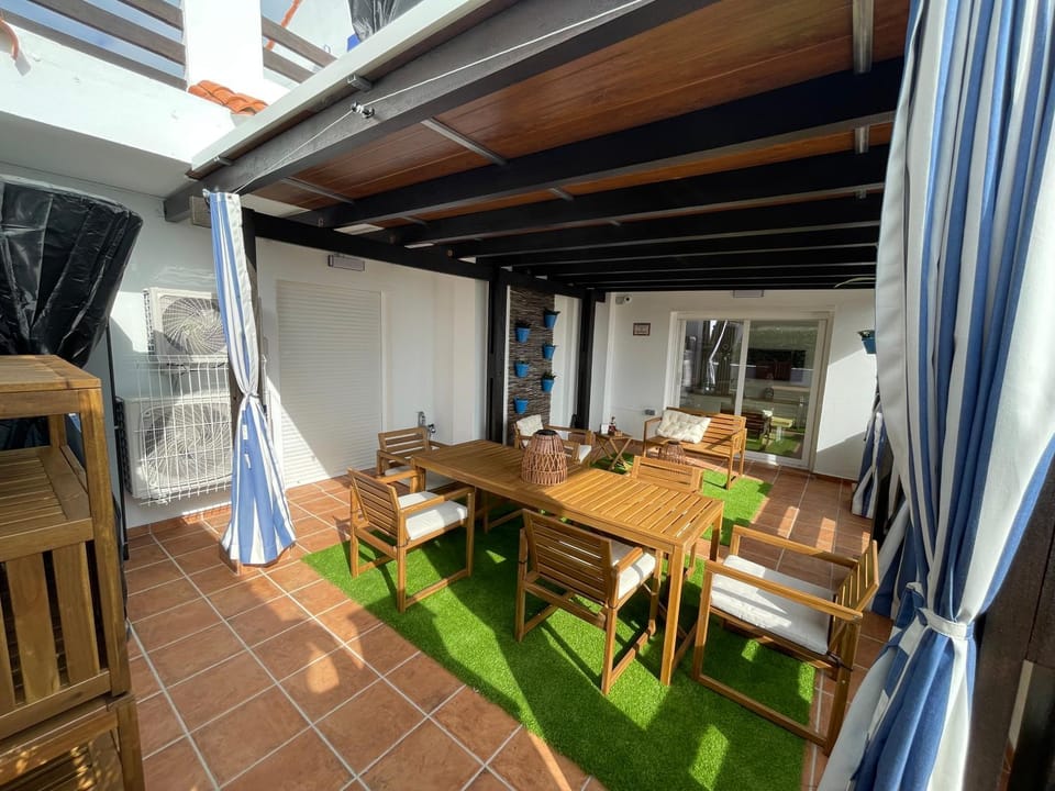 Patio, Balcony/Terrace