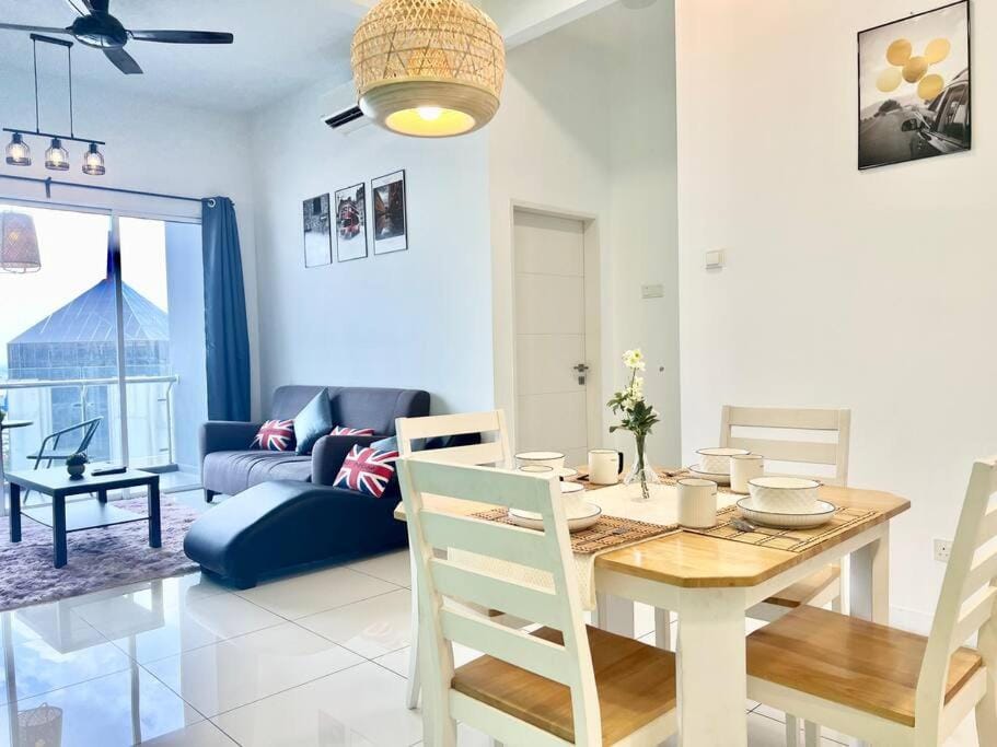 SA 1-10PAX SkyPod Puchong 2Room IOI Mall LRT WiFi Apartment in Subang Jaya