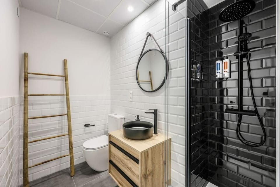 Luxe apartments Madrid Rio by RentitUP Apartment in Madrid