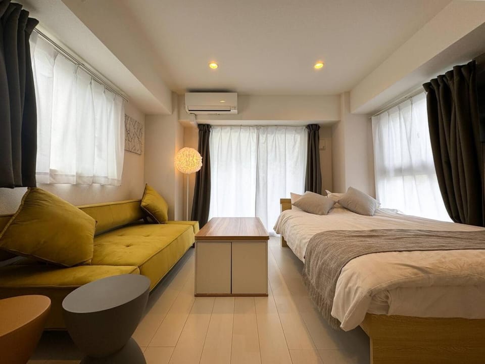 Bed, Living room, Diving, Bedroom