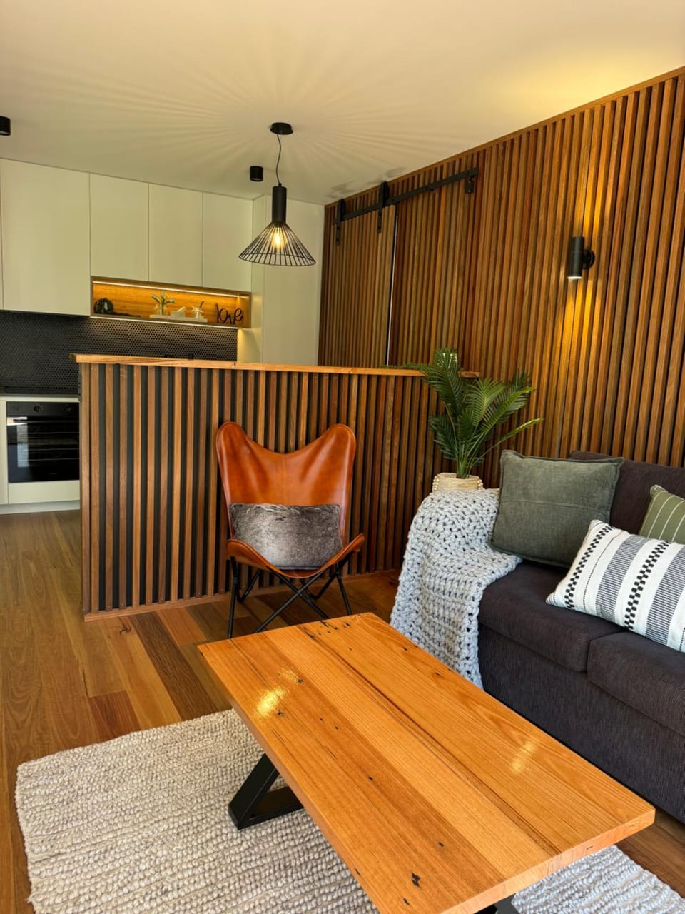 Bright on the River Apartment in Porepunkah