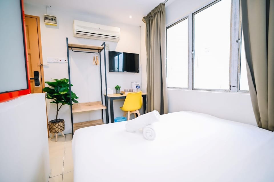 Bed, TV and multimedia, Photo of the whole room, Bedroom, air conditioner