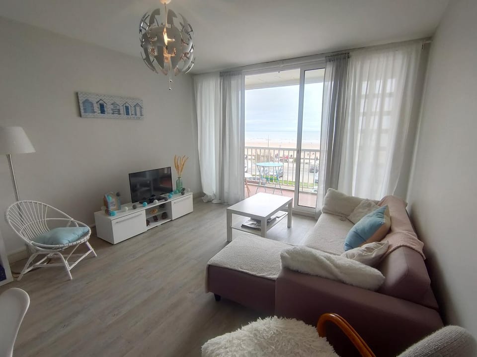 Appartement cosy rénové vue mer, proche plage et animations - FR-1-323-472 Apartment in Saint-Jean-de-Monts