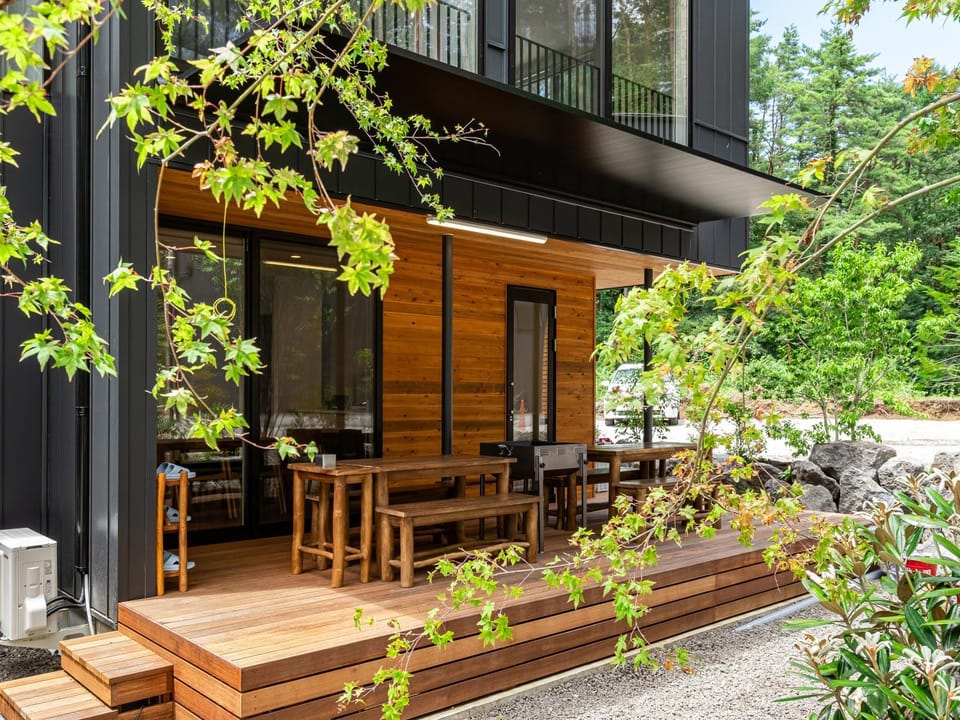 Property building, Balcony/Terrace