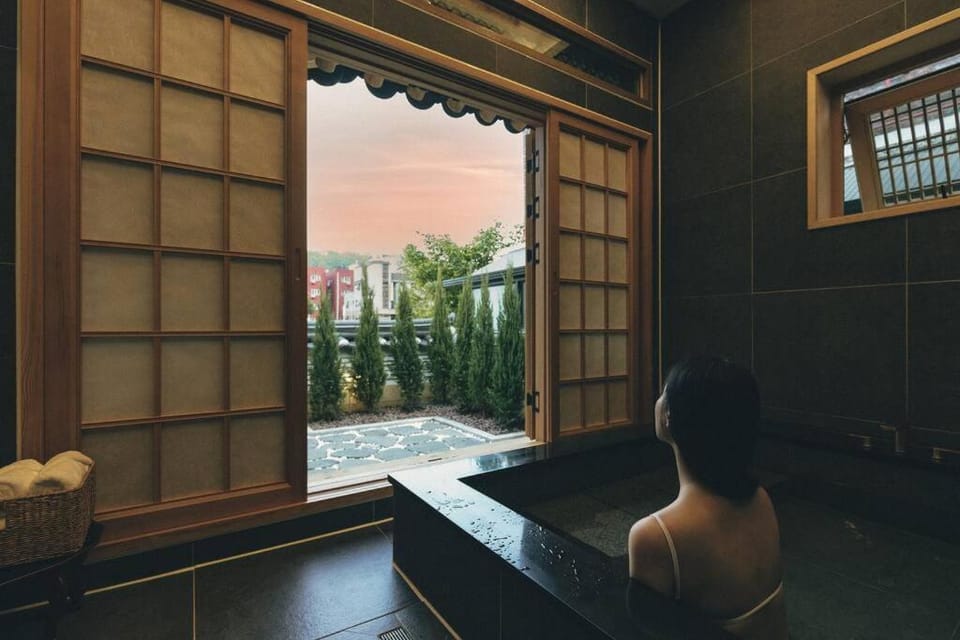 Hongsi Art House House in South Korea