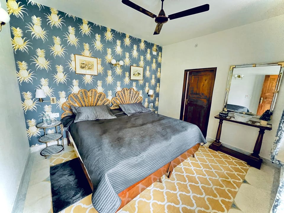 Bed, Bedroom