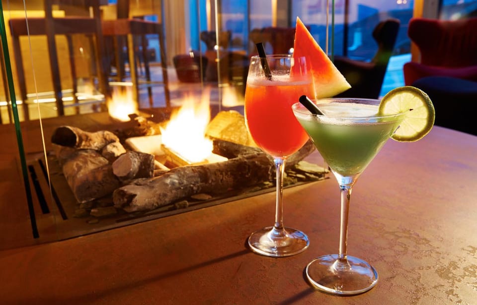 Lounge or bar, Lounge or bar, Drinks