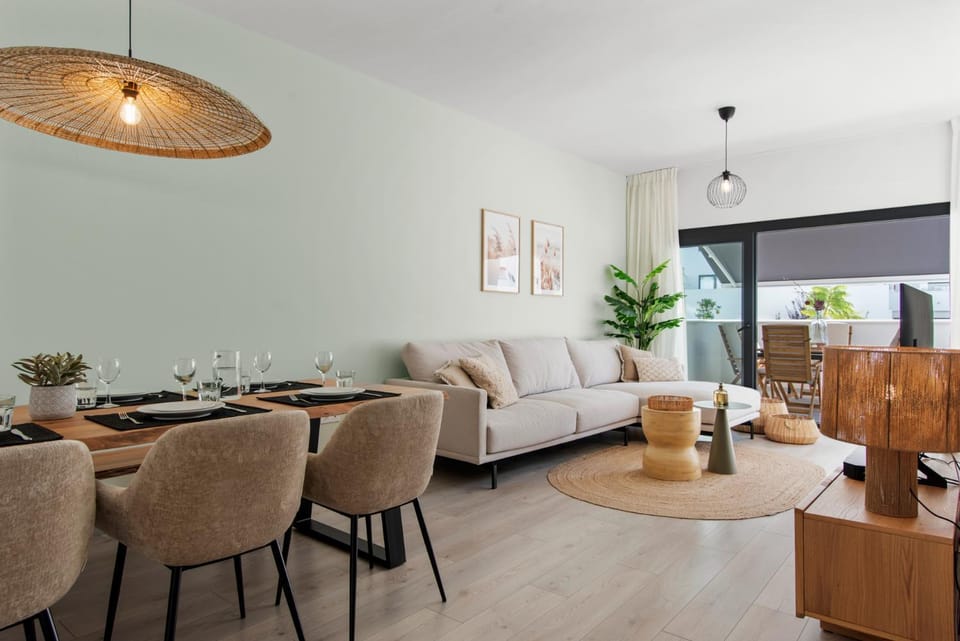 Garden View Apartment – Big Terrace Apartment in Estepona