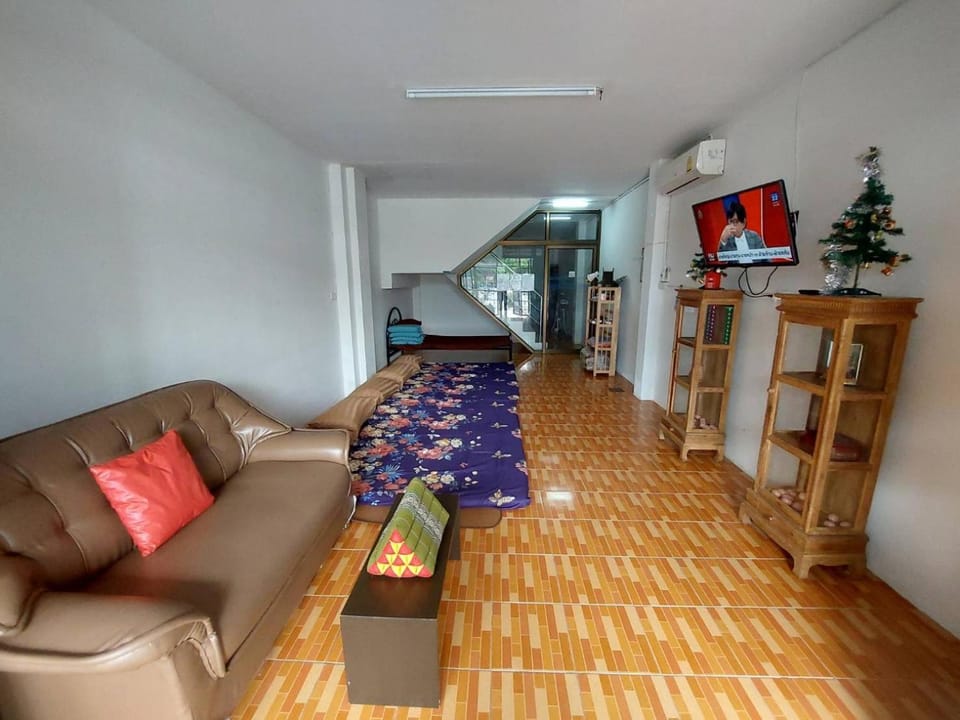 Classic 6 Home Stay Hatyai Villa in Thailand