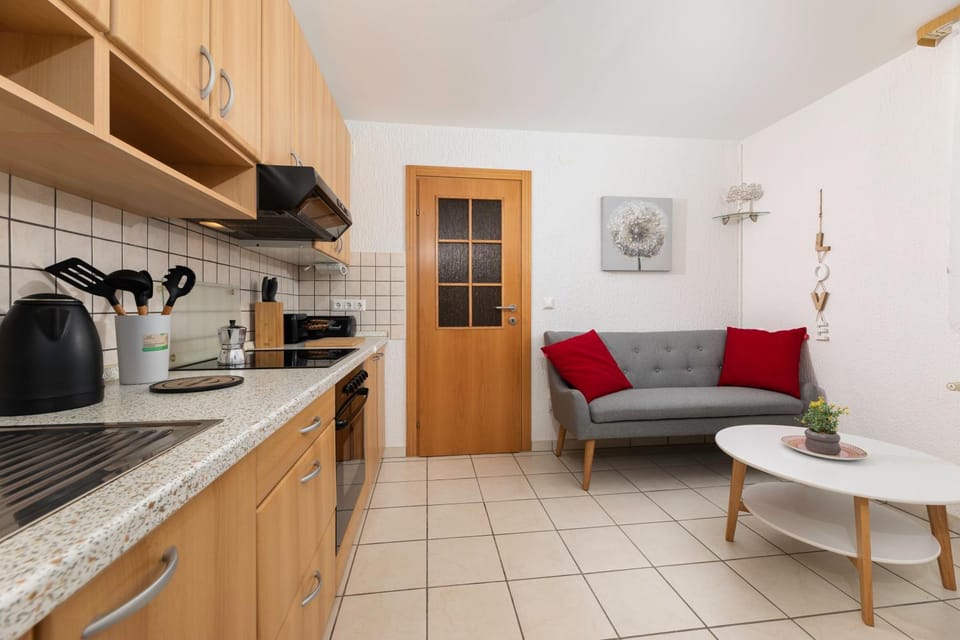 Coffee/tea facilities, Kitchen or kitchenette