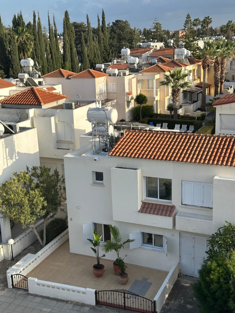 Property building, Bird's eye view