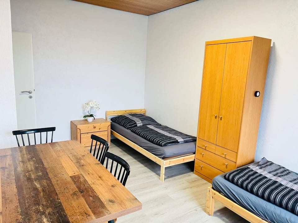 Bedroom, Food, wardrobe