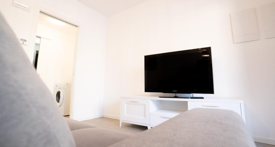 TV and multimedia, Evening entertainment