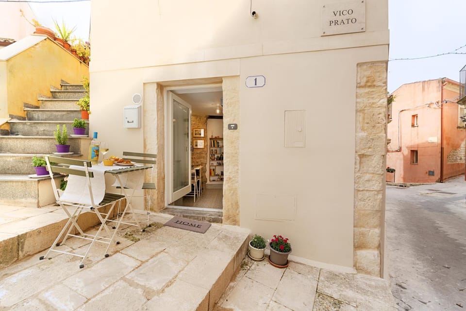 Patio, Balcony/Terrace