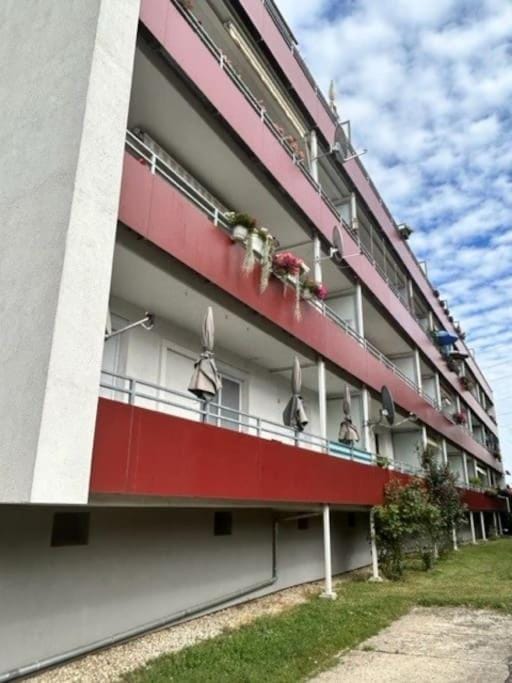Neugebäudestrasse Apartment in Vienna