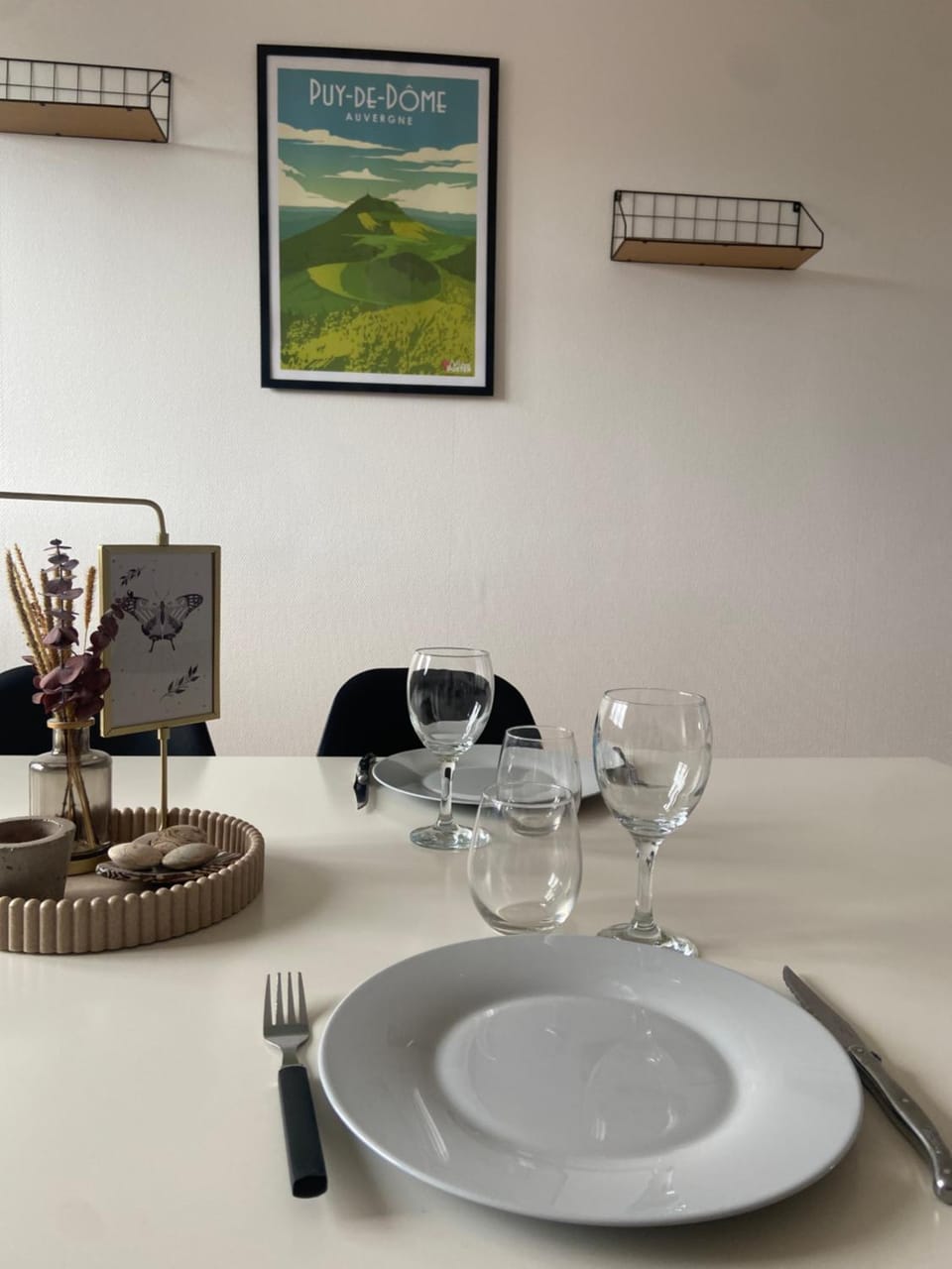 Food and drinks, Dining area, Food