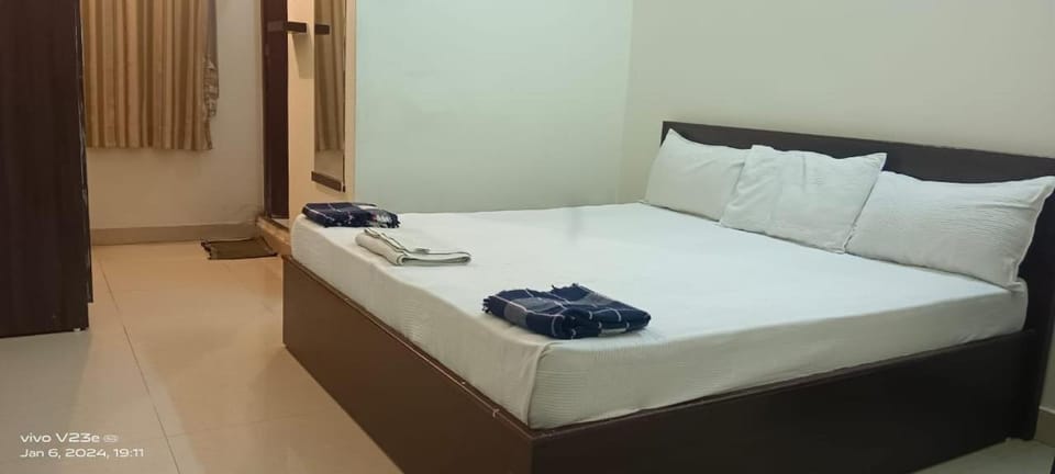 ARIVU LODGE AC Hotel in Kerala