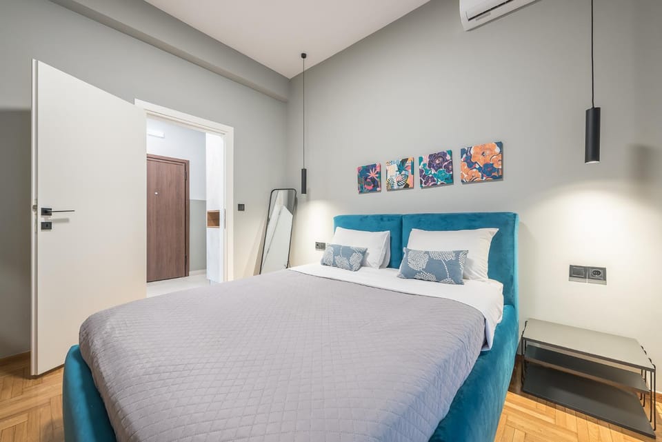 A Place 4U Spacious 2 BR Apt with Acropolis View Apartment in Athens