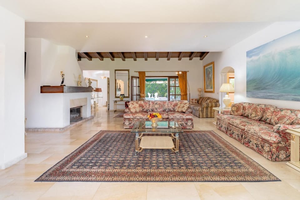 Property building, Living room