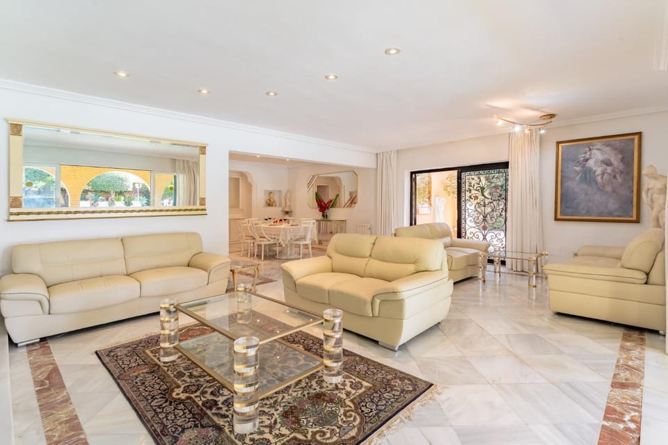 Property building, Living room