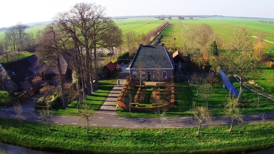 Facade/entrance, Bird's eye view, Garden view, Street view
