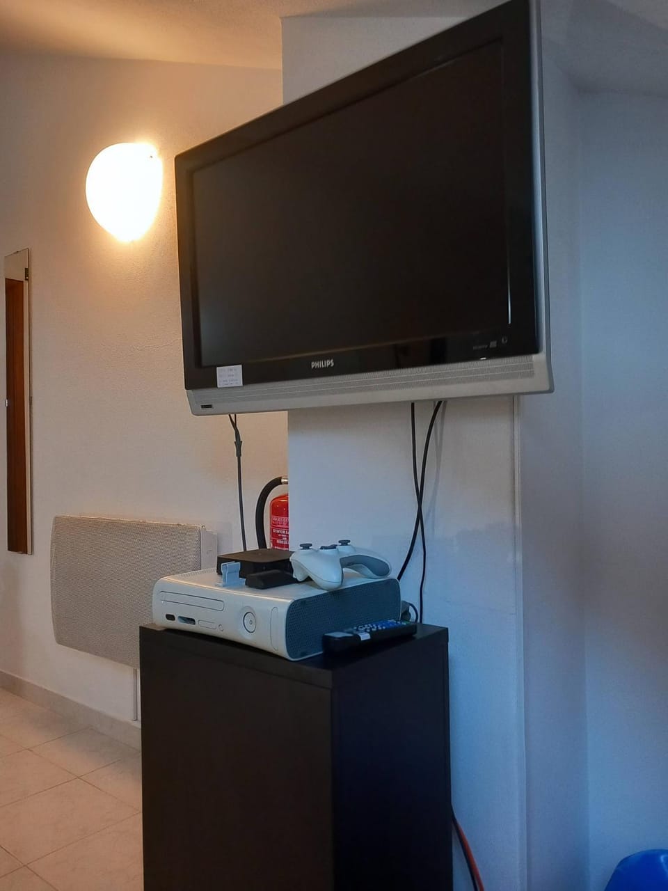 Beach Apartment for 8, with Game Room & Office Apartment in Peniche