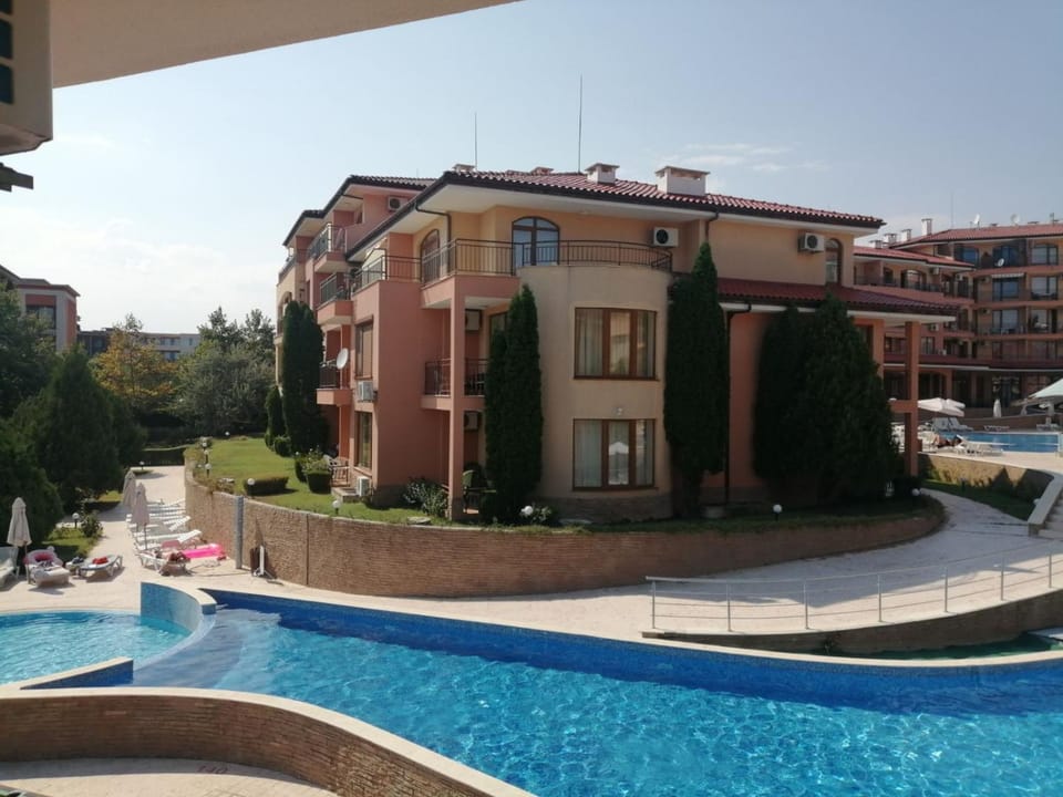 Panorama Dreams - Sveti Vlas - Furnished Apartment with a Terrace and a Sea View Apartment in Burgas Province