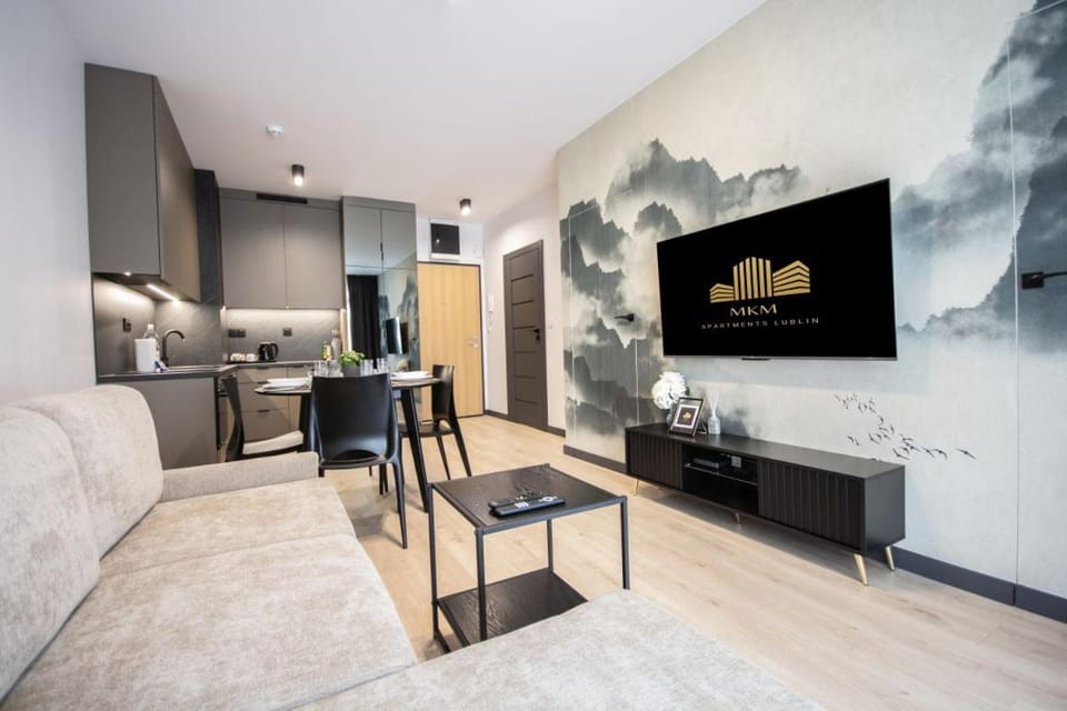 Kitchen or kitchenette, Living room, Seating area, Dining area