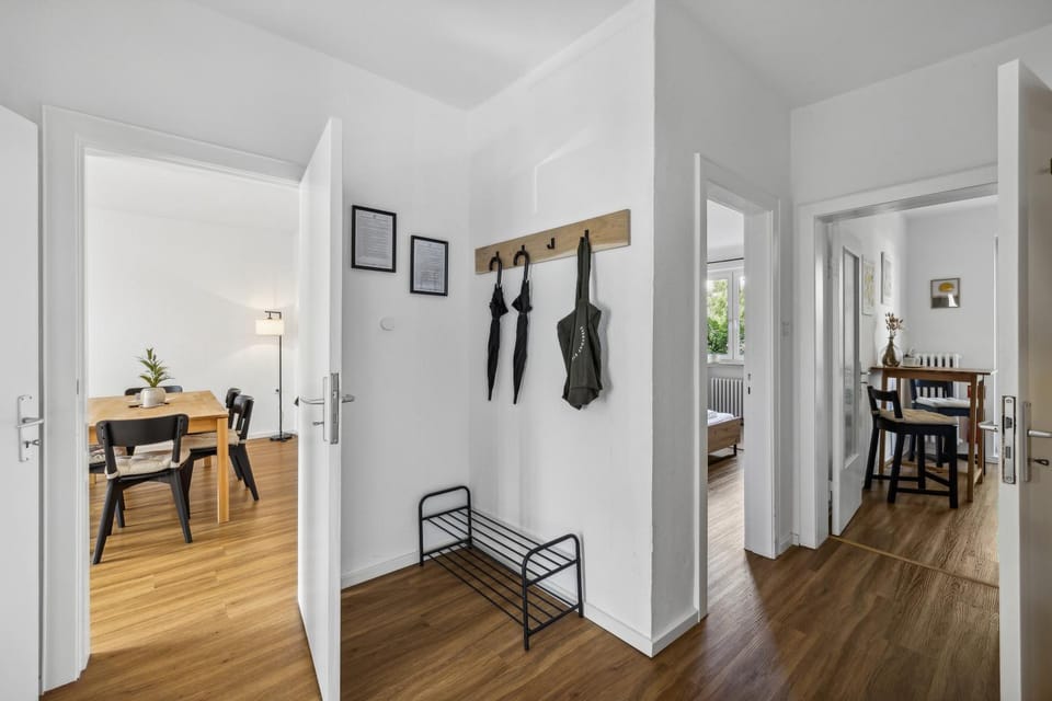 Dining area, kitchen