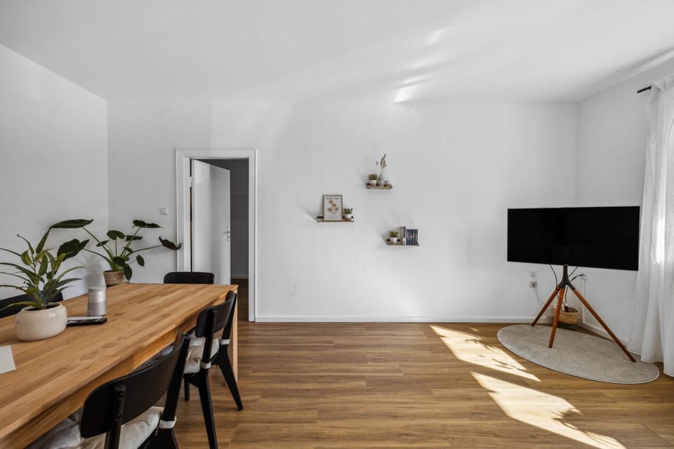 TV and multimedia, Dining area