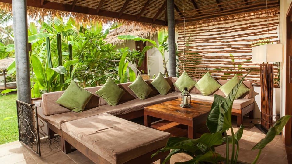 Garden, Balcony/Terrace, Living room, Seating area, Area and facilities