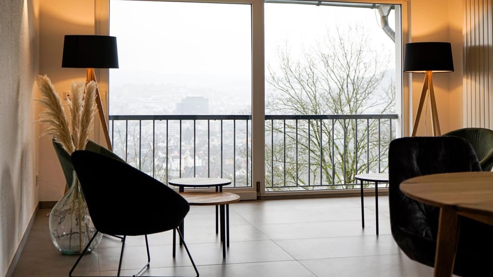 SI-View Einzelzimmer mit Balkon Zimmer 4 - Hotel Bed and Breakfast in Siegen