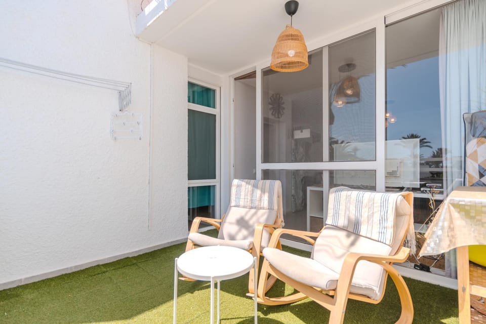 Off site, Balcony/Terrace, sunbed