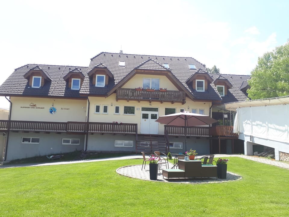 Property building, Garden