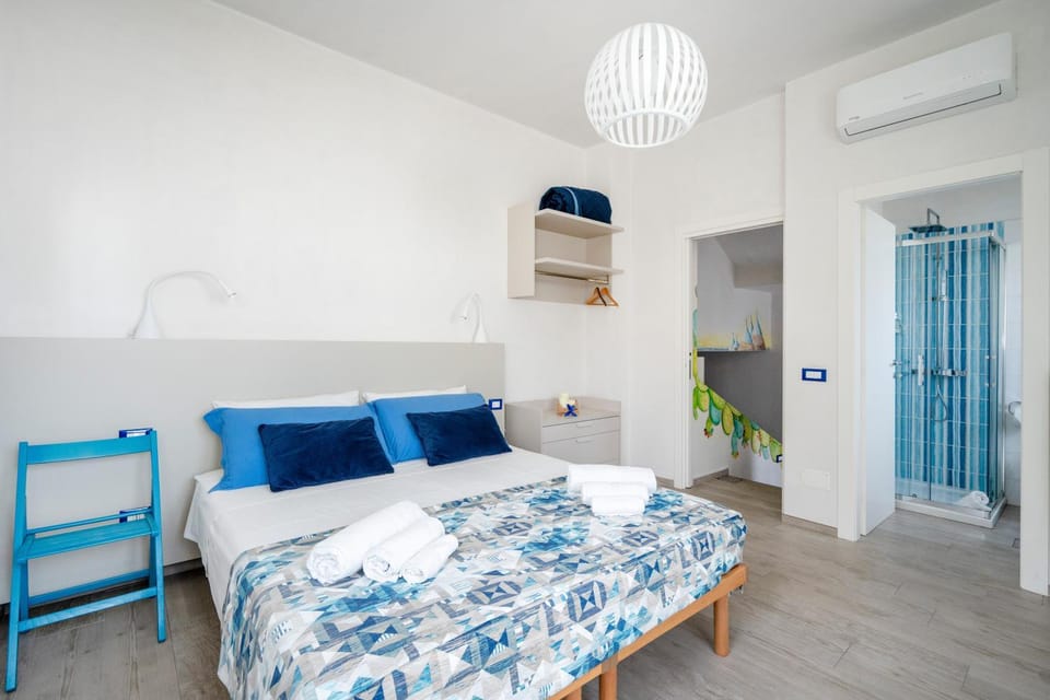 Property building, Living room, Bedroom
