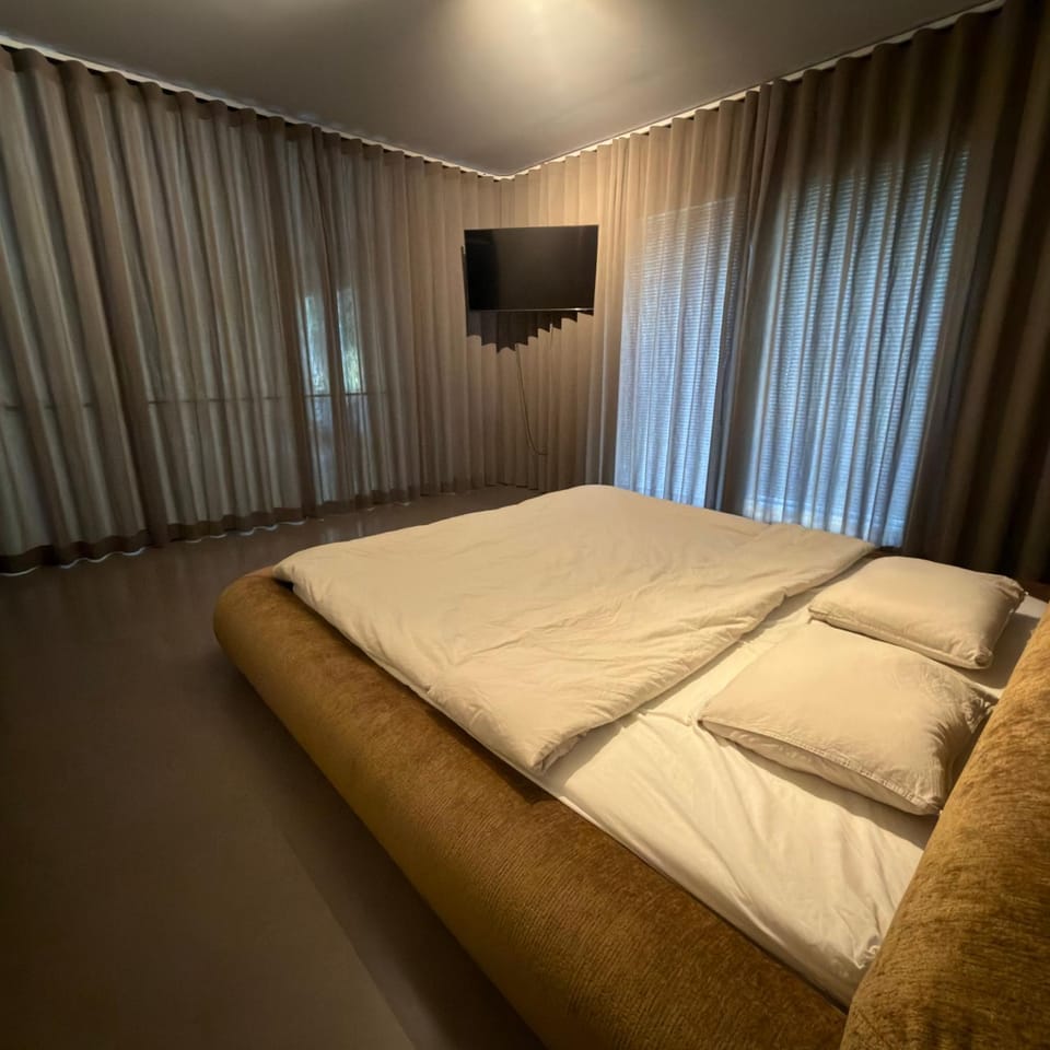 TV and multimedia, Bedroom