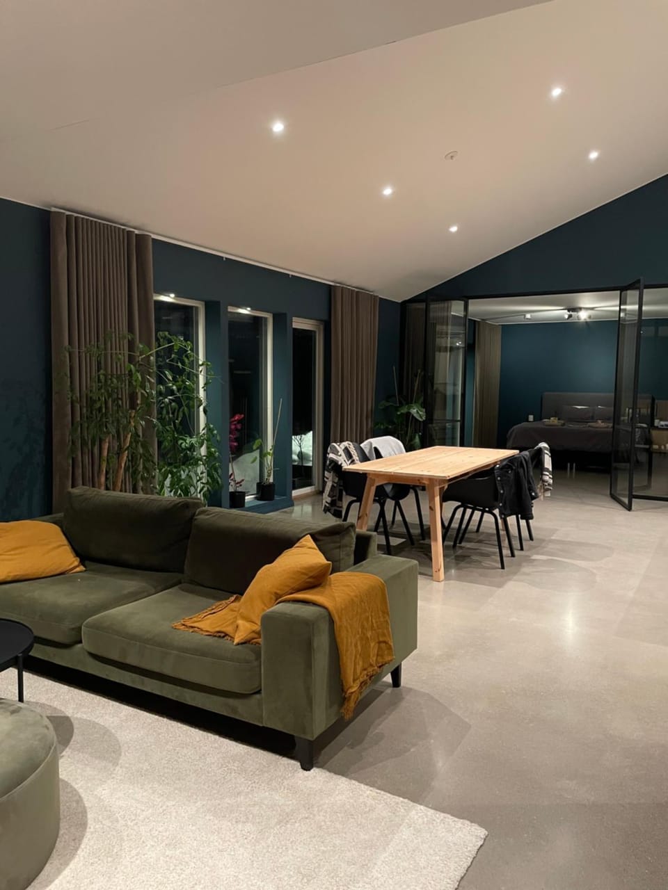 TV and multimedia, Living room, Seating area