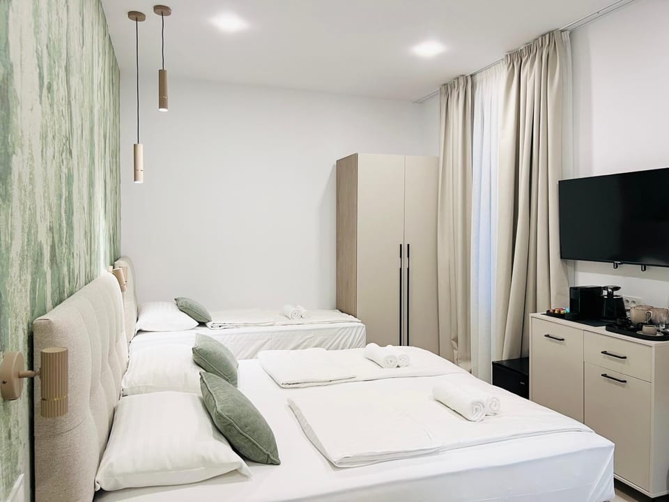 Flowers Premium Apartments & Rooms Bed and Breakfast in City of Zagreb
